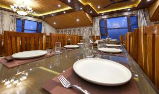 triangle retreat royal habib residency