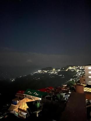 himalayan paradise grand retreat and dining