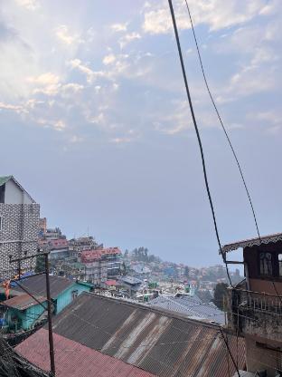 himalayan paradise grand retreat and dining