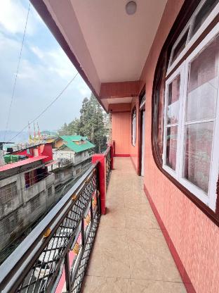 himalayan paradise grand retreat and dining
