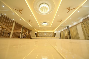 mm resort and hotels bhilai