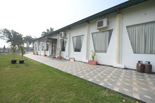mm resort and hotels bhilai