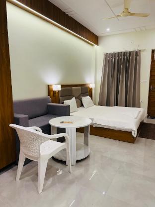 hotel rishikesh paradise peace calm comfort