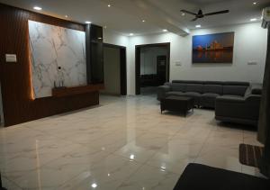 urban nest luxury suites