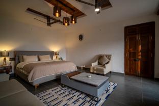 safari farms resorts and leisure