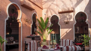 zo selections jaipur by zostel
