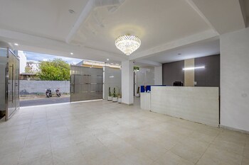 yashobhoomi suites near yashobhoomi convention centre