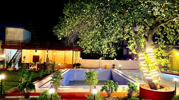 devora resort