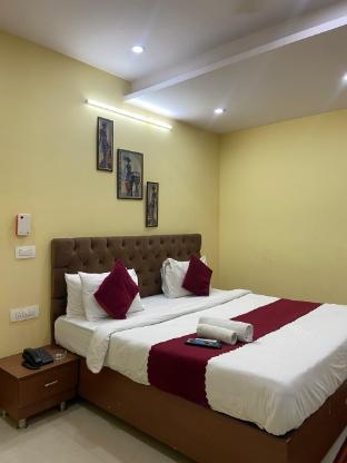 Hotel Mannat Stays,,3 star