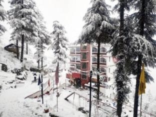 aanantham country resort khajjiar himachal pradesh