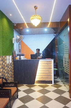 Hotel Konaaz Inn,,2 star