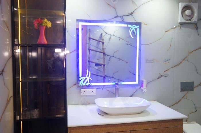 hotel konaaz inn
