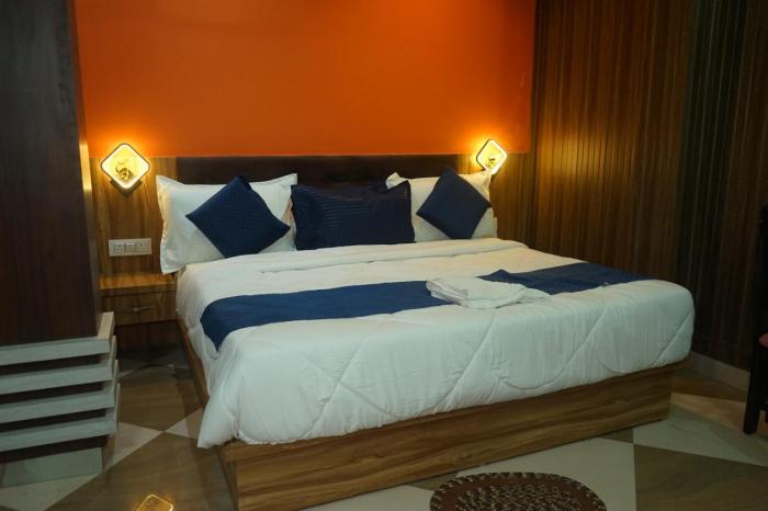 hotel konaaz inn