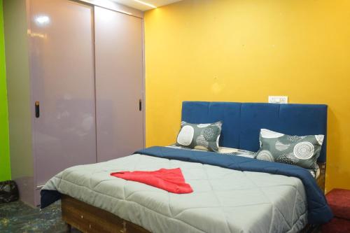 hotel konaaz inn
