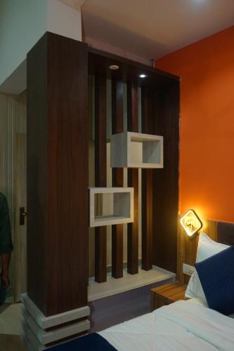 hotel konaaz inn