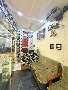 Hotel Shree Prem Palace,,2 star