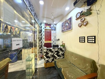 Hotel Shree Prem Palace,,2 star