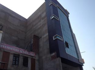 hotel tr inn mainpuri