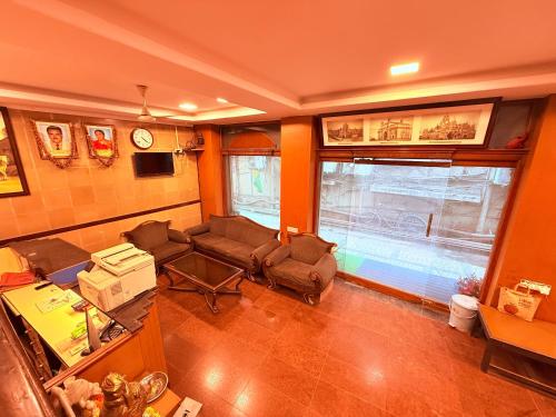 shivsagar residency zaveri bazaar