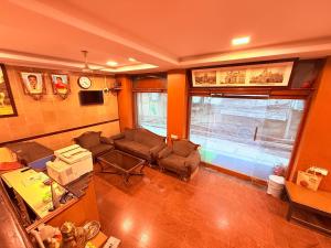 shivsagar residency zaveri bazaar