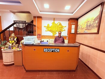 shivsagar residency zaveri bazaar