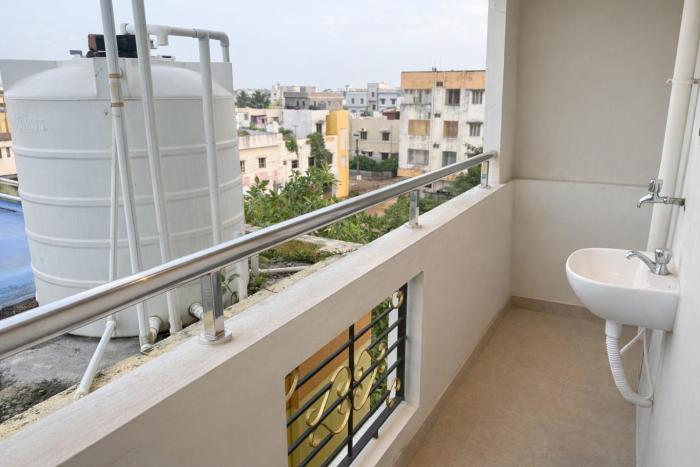 sri apartment 2bhk service apartment pondicherry