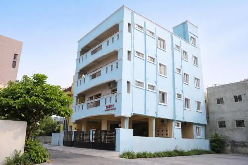 sri apartment 2bhk service apartment pondicherry