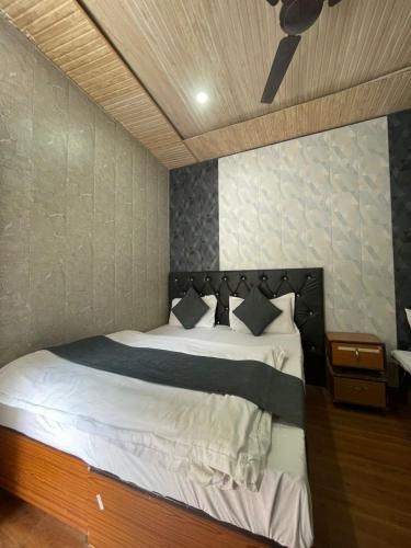 premji hotel and restaurant