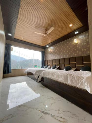 premji hotel and restaurant