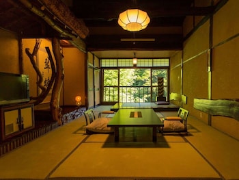 nikko
