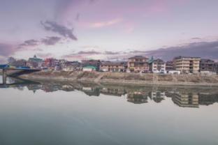 river view jhelum riverside srinagar jandk