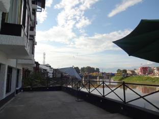river view jhelum riverside srinagar jandk