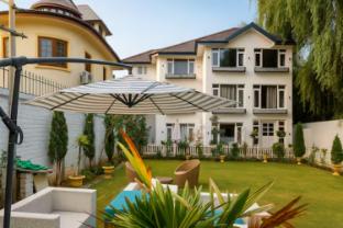 de elaaf the luxury stay srinagar jammu and kashmir
