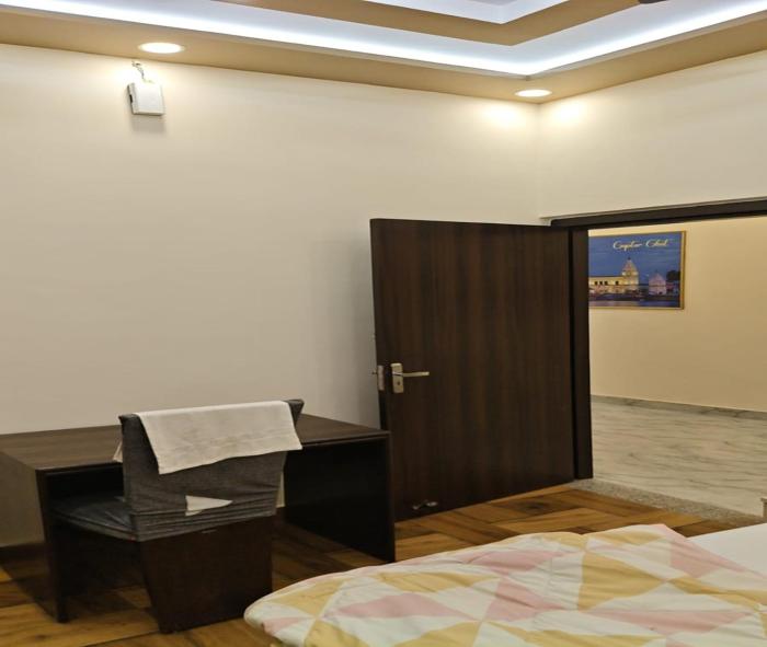 hotel hariom paradise