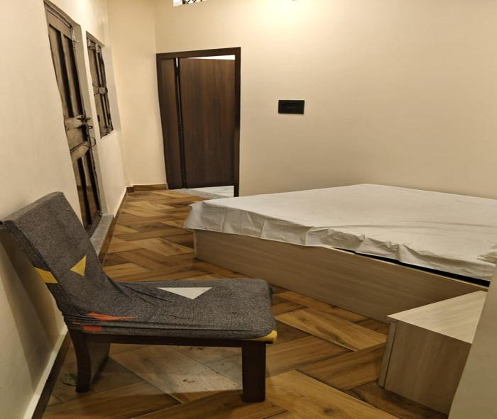hotel hariom paradise