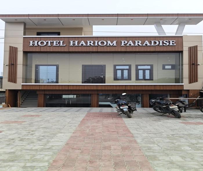 hotel hariom paradise