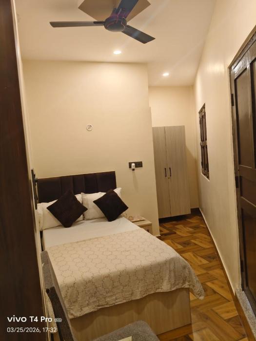 hotel hariom paradise
