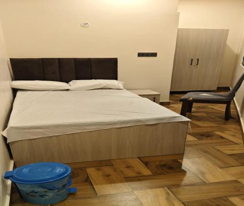 hotel hariom paradise