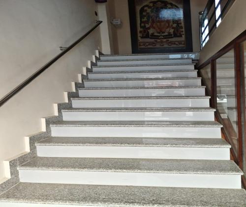 hotel hariom paradise