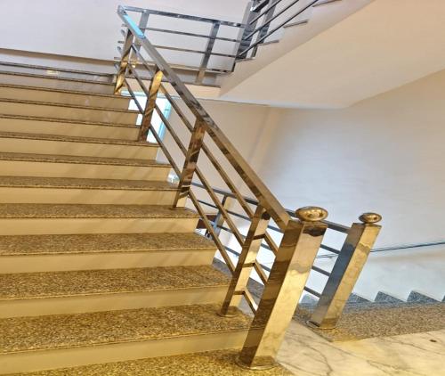 hotel hariom paradise