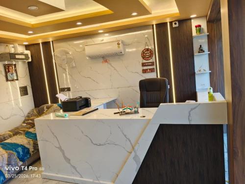 hotel hariom paradise
