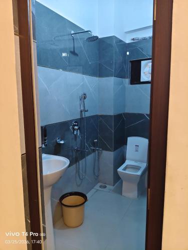 hotel hariom paradise