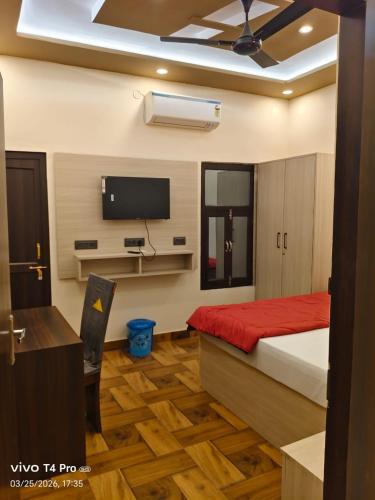 hotel hariom paradise