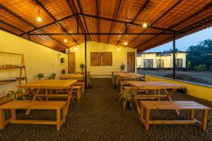 aavaas farm hostel
