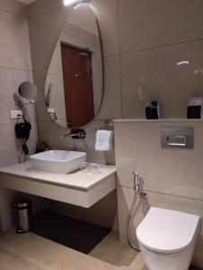 kottayam grand hotel convention centre