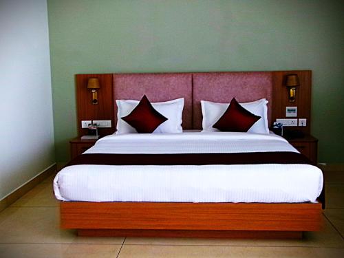 kottayam grand hotel convention centre