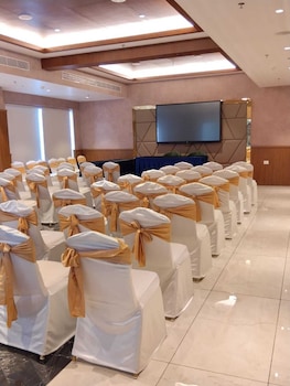 kottayam grand hotel convention centre