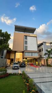 hotel roi retreat