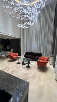 Hotel Roi Retreat,,2 star
