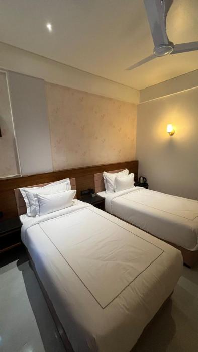 hotel roi retreat
